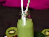 Green smoothie kiwi/epinard/yahourt grec