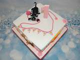 Gateau d'anniversaire 1 an theme chat cheval a bascule et poisson rouge