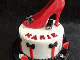 Gateau girly blanc rouge et noir decor escarpin rouge en chocolat