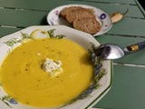 Velouté de courgette jaune au Boursin