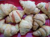 Petits croissants au saumon et à l'estragon