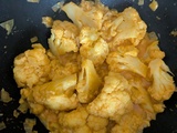 Chou-fleur au curry et lait de coco