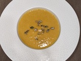 Velouté de courge de Nice aux lentilles corail et curry