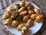 Croissants à la tapenade ou à la confitade de tomate