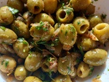 Olives marinées au romarin et piment