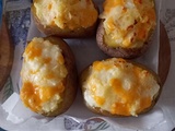 Pommes de terre farcies aux trois fromages