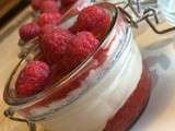 Fraises et framboises et leur mousse de fromage blanc vanillé