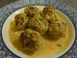 Boulettes de Poulet Parfumées, Sauce Coco et Citron Vert