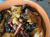 Tajine de Poulet aux Oignons Caramélisés et Fruits Secs