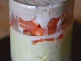 Verrine de guacamole, tomates et sardine