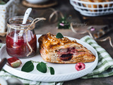 Chaussons à la compote de rhubarbe