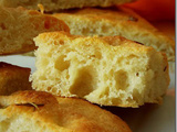 Focaccia : La vraie recette italienne au romarin et olives