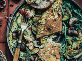 Omelette aux courgettes, champignons et fromage