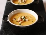 Velouté de butternut, panais et noisettes