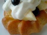 Babas au rhum et fruits