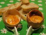 Oeuf cocotte dans sa coquille aux lardons et tomates confites