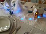 Table de noël blanche et bleue