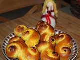 Lussekatter, brioches suédoises de la Sainte Lucie au safran