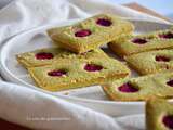 Financiers au matcha et framboises