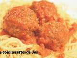 Boulettes de boeuf à la grecque, sauce aux tomates