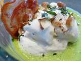 Velouté frais de petits pois à la pancetta. Chantilly salée menthe – noisettes