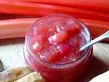 Confiture de rhubarbe rose