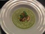 Velouté de petits pois (froid !) et ses gambas rôties (chaudes !)