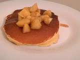 Pancakes aux pommes caramelisees a la cannelle