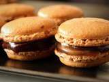 Macarons au chocolat et caramel beurre salé