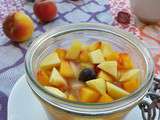 Petit déj' aux graines de chia, pêches et lait d'amande