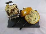 Fondue au Camembert en coque de courge