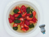 Soupe de fraises à la menthe