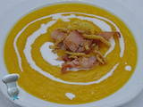 Velouté de courge, lait de coco et bacon