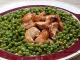 Poulet poêlé et petits pois en sauce