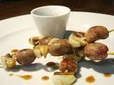 Mini brochettes de rognons de lapin, sauce au Banyuls