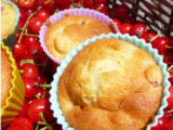 Petits gâteaux cream cheese et fruits rouges