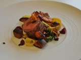 Filet de marcassin au beurre de betterave, girolles