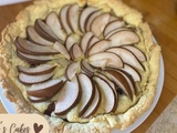 Version de la tarte aux poires pour glisser vers l'automne, crème amandine et poires caramélisées