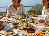 Manger au restaurant en low carb : le guide pour choisir sans te priver