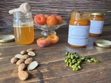 Confiture d’abricots au miel, amandes et pistaches