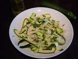 Courgettes crues au basilic