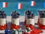 Verrines du 14 juillet fraises, myrtilles et Chantilly