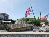 Celles ( Belgique) - Panther Tank Monument