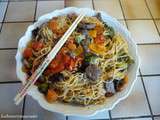 Nouilles chinoises au boeuf et aux légumes