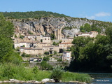 Peyre (12) - Une fenêtre sur le viaduc de Millau