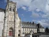 Saint-riquier(80)-l'Abbatiale-Un Chef d'oeuvre de Façade