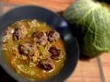 Boulettes de bœuf et soupe au chou