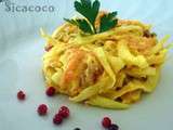 Coleslaw au curcuma et baies roses