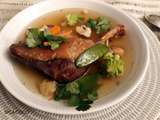 Confit de canard ,bouillon thai au gingembre et citron vert