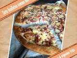 Tarte feuilletée comme une tarte flambée : munster, bacon & oignons (frits)